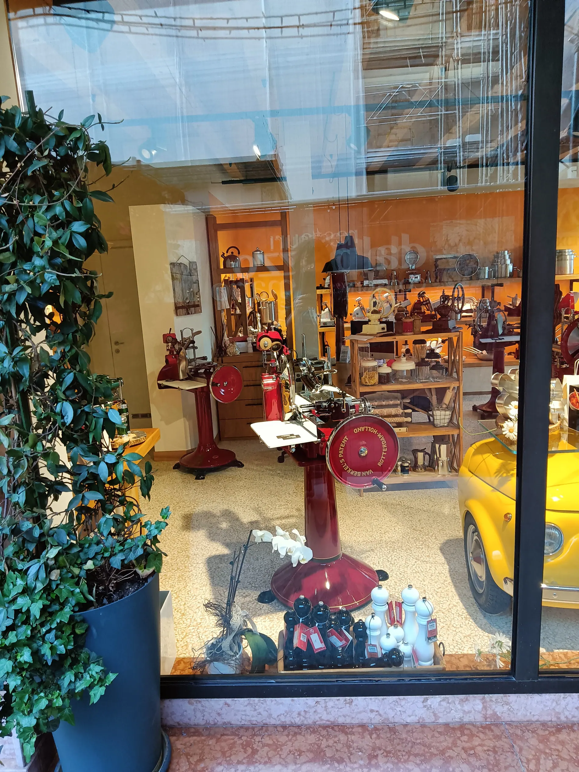 Rumori in Cucina, bottega storica in Calmaggiore